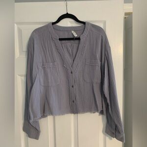 Day and Moon cropped button down top